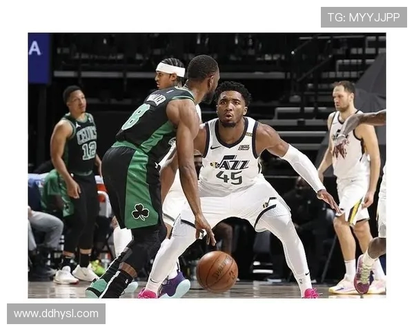 东部与西部历史数据对比分析揭示的篮球发展趋势与影响因素