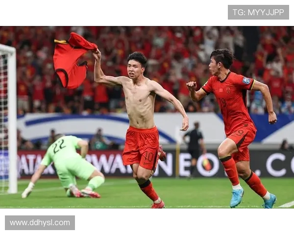 国足迎战韩国激情对决宣传片展现团队精神与拼搏意志