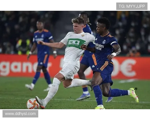 巴伦西亚主场迎战艾尔切争夺西甲关键三分的激烈对决