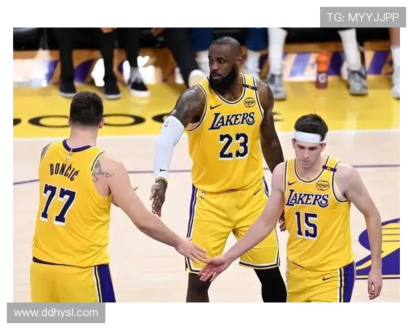 犹他爵士与洛杉矶湖人激战正酣谁能在NBA赛场上笑到最后 犹他爵士与洛杉矶湖人激战正酣谁能在NBA赛场上笑到最后