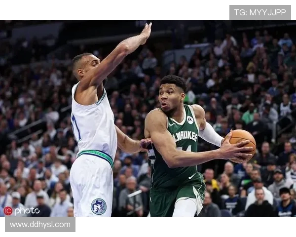 雄鹿与森林狼精彩对决重播回顾分析全场亮点与精彩瞬间分享