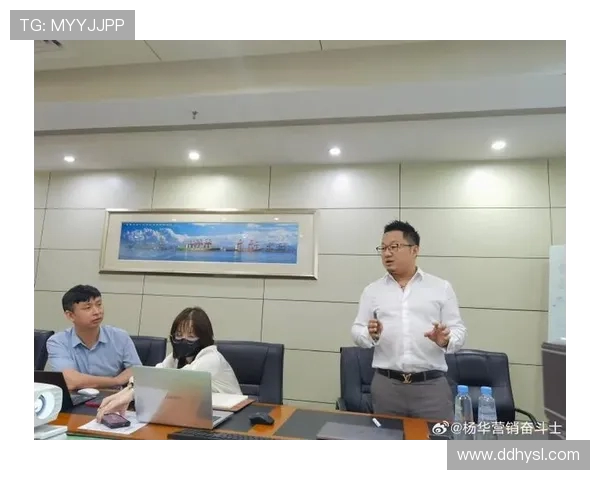 赛后复盘：成都篮球队与北京篮球队的团队协作与战术分析探讨