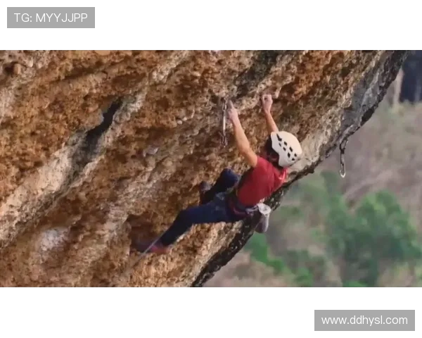 上海攀岩队防守策略解析：攀岩热点背后的战术思考与实践